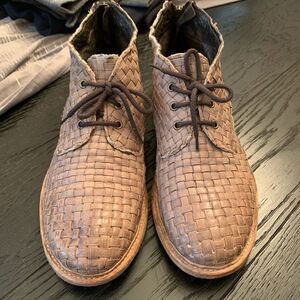 Biarritz Italian Woven Lace Bootie Shoe sz 10.5 or 44